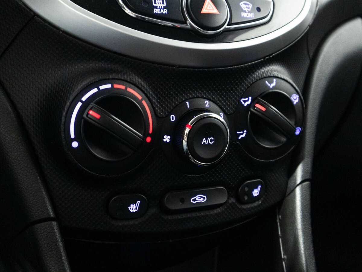 Б/У Хендай Солярис 2013 года. Фото: #14