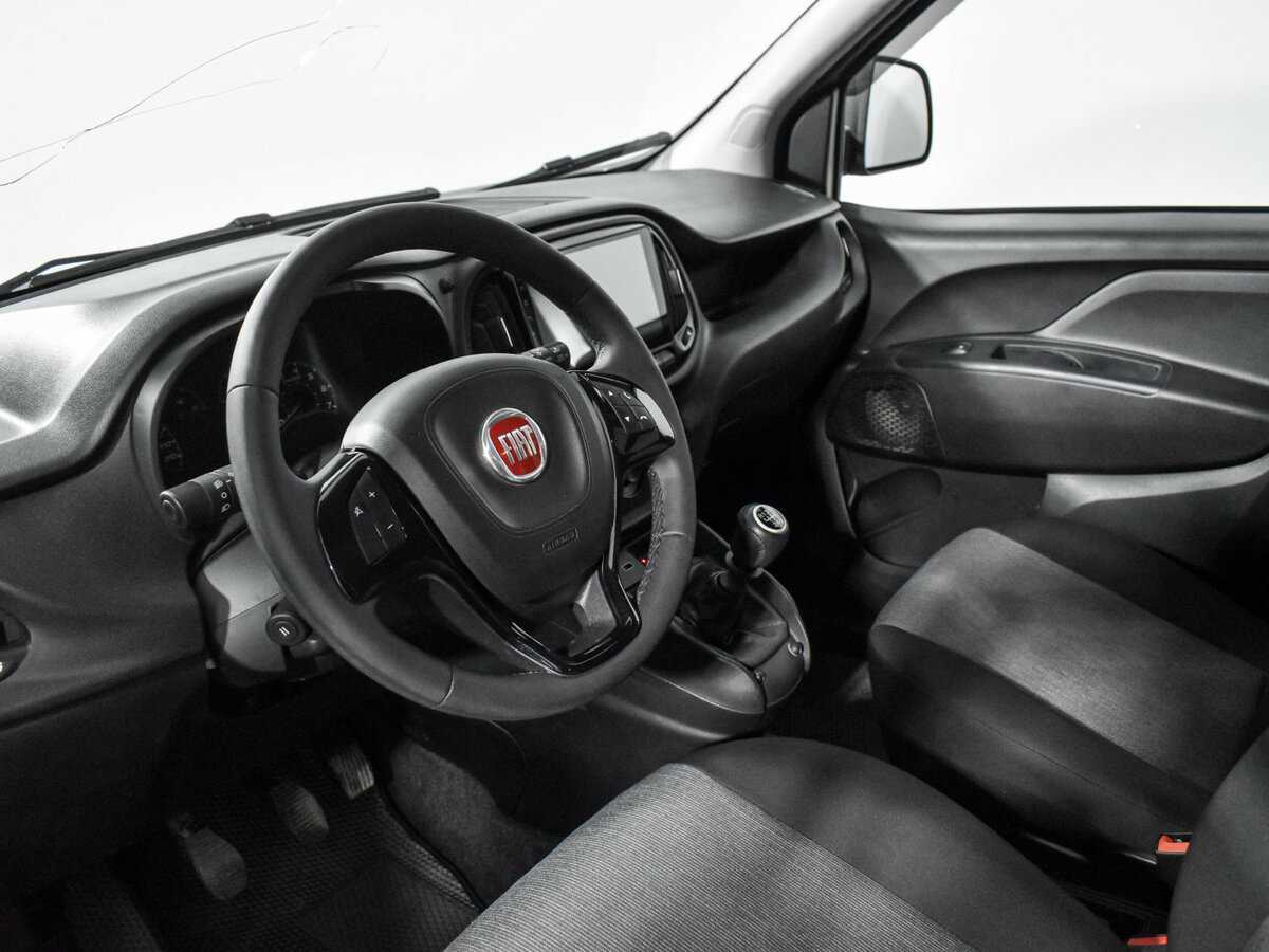 Б/У Фиат Добло 2019 года. Фото: #8