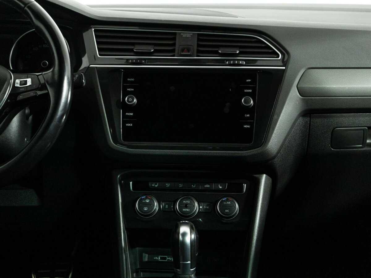 Б/У Фольксваген Тигуан 2018 года. Фото: #13