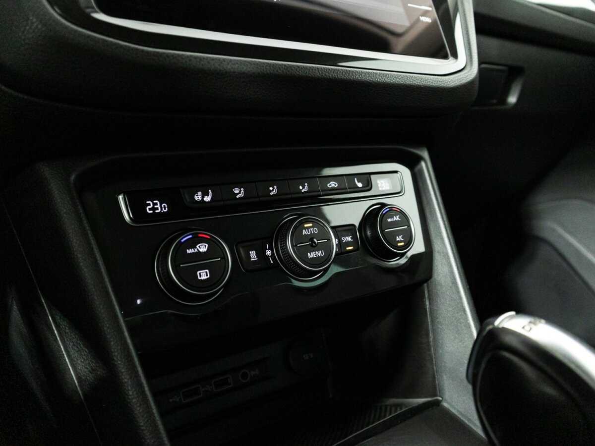 Б/У Фольксваген Тигуан 2018 года. Фото: #18