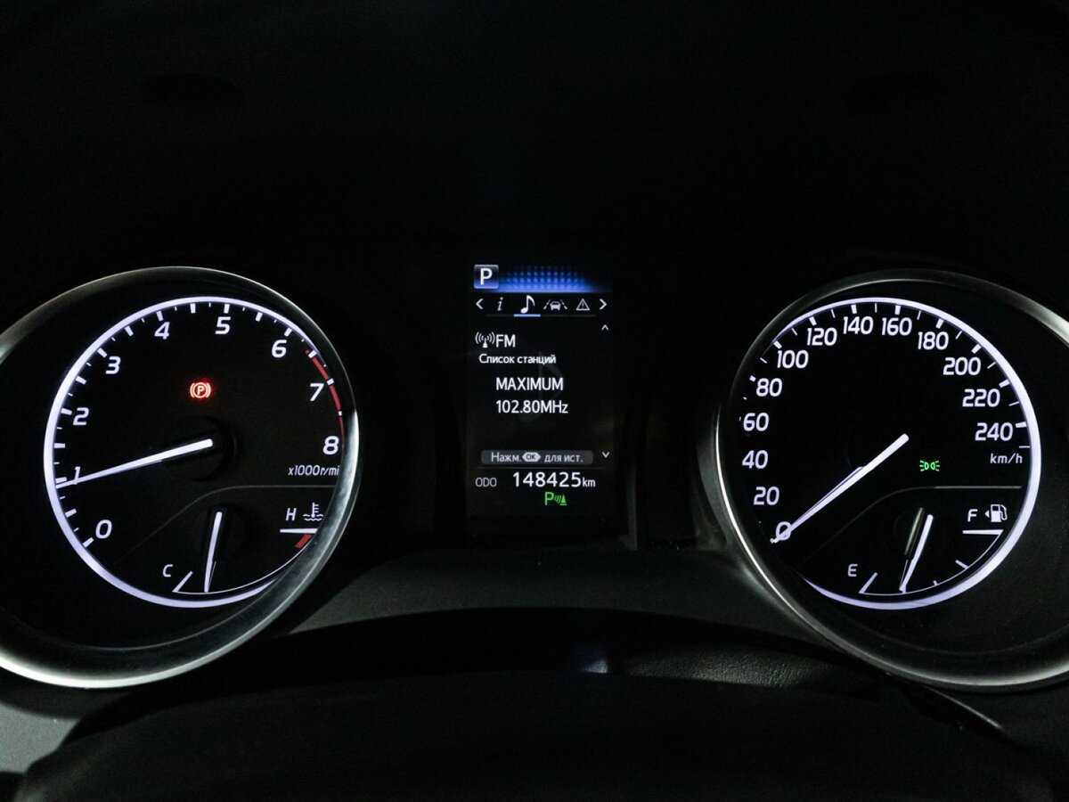 Toyota Camry 2020 года с пробегом. Фото: #11