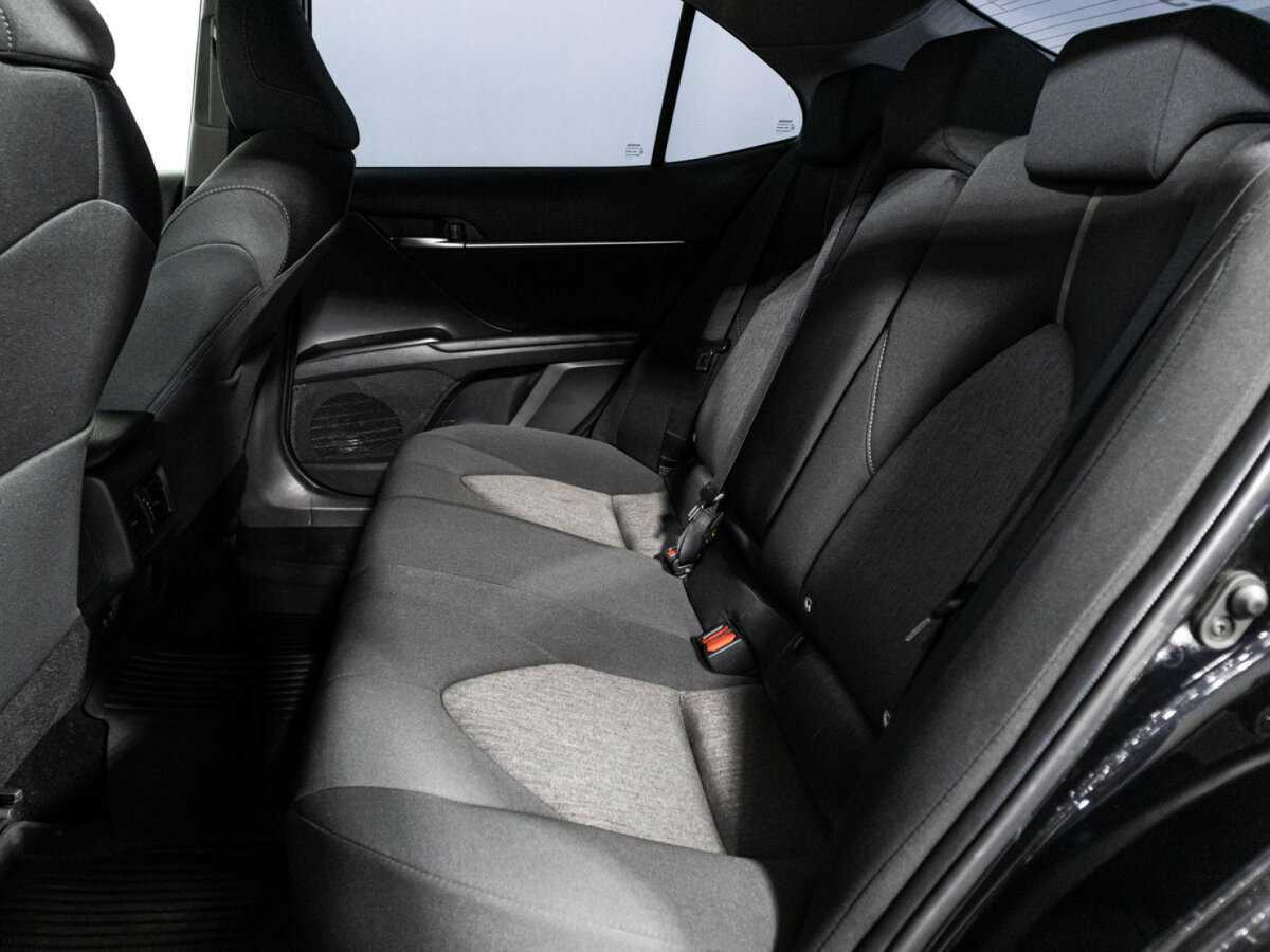 Б/У Тойота Камри 2021 года. Фото: #9