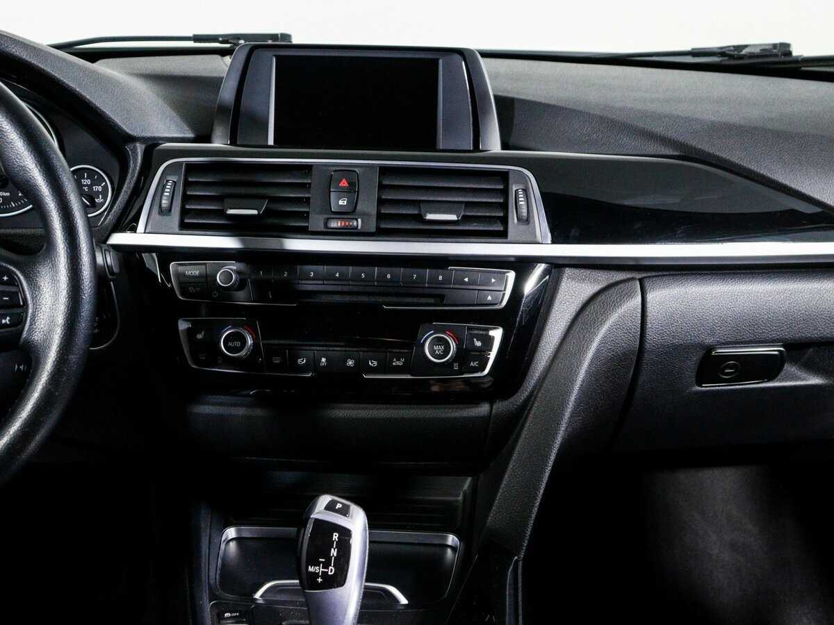 BMW 3 серии 2015 года с пробегом. Фото: #10