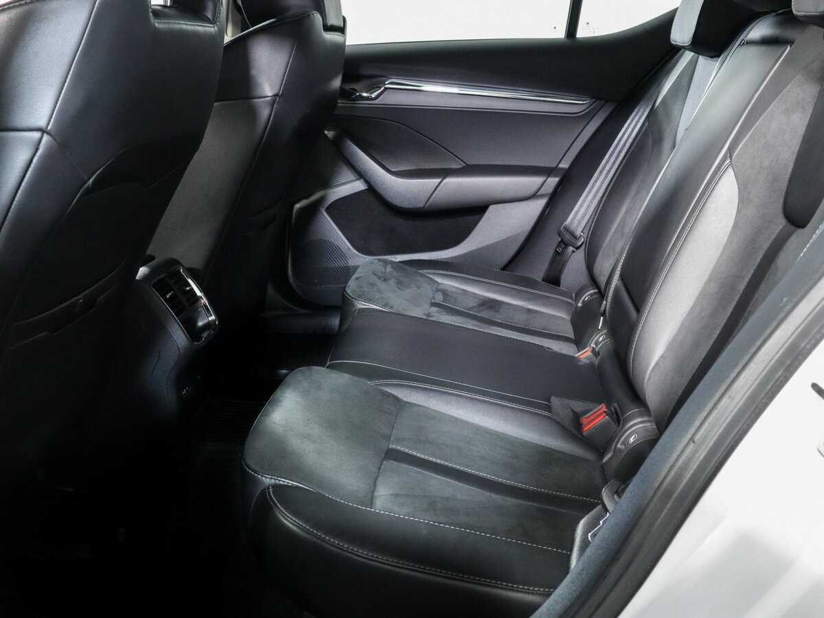 Б/У Шкода Октавия 2020 года. Фото: #9