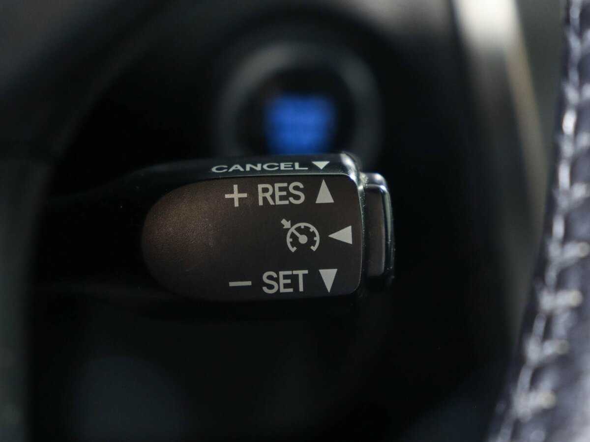 Б/У Тойота Камри 2015 года. Фото: #22