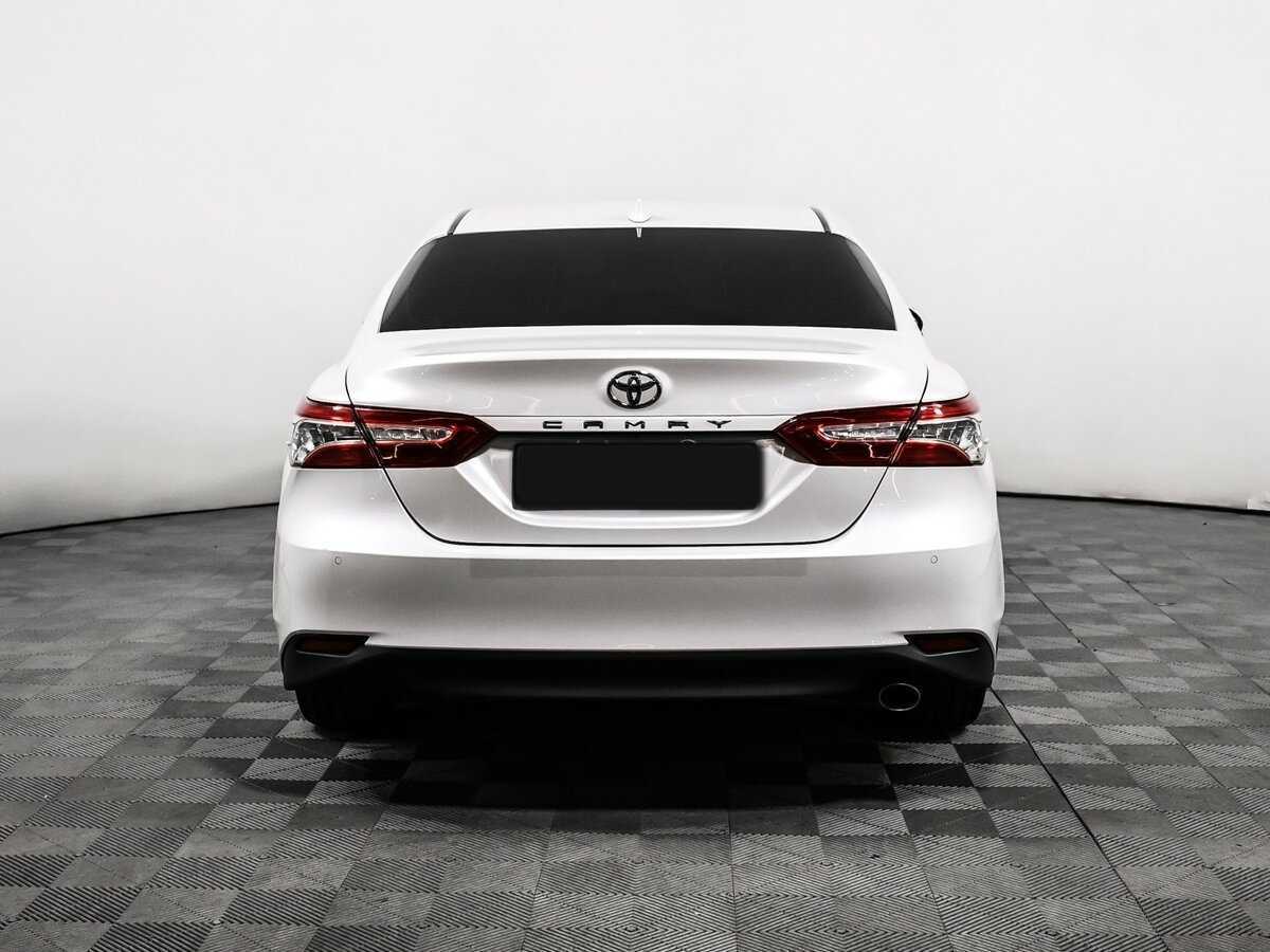 Toyota Camry 2019 года с пробегом. Фото: #5