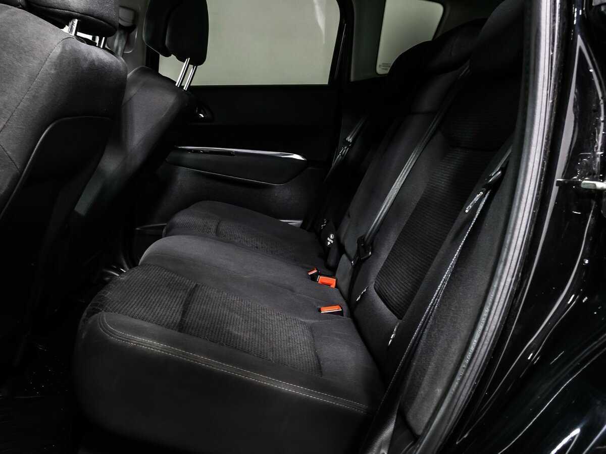 Б/У Пежо 3008 2016 года. Фото: #12