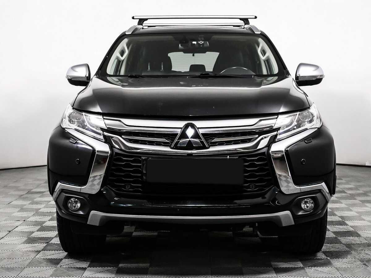 Mitsubishi Pajero Sport 2018 года с пробегом. Фото: #1