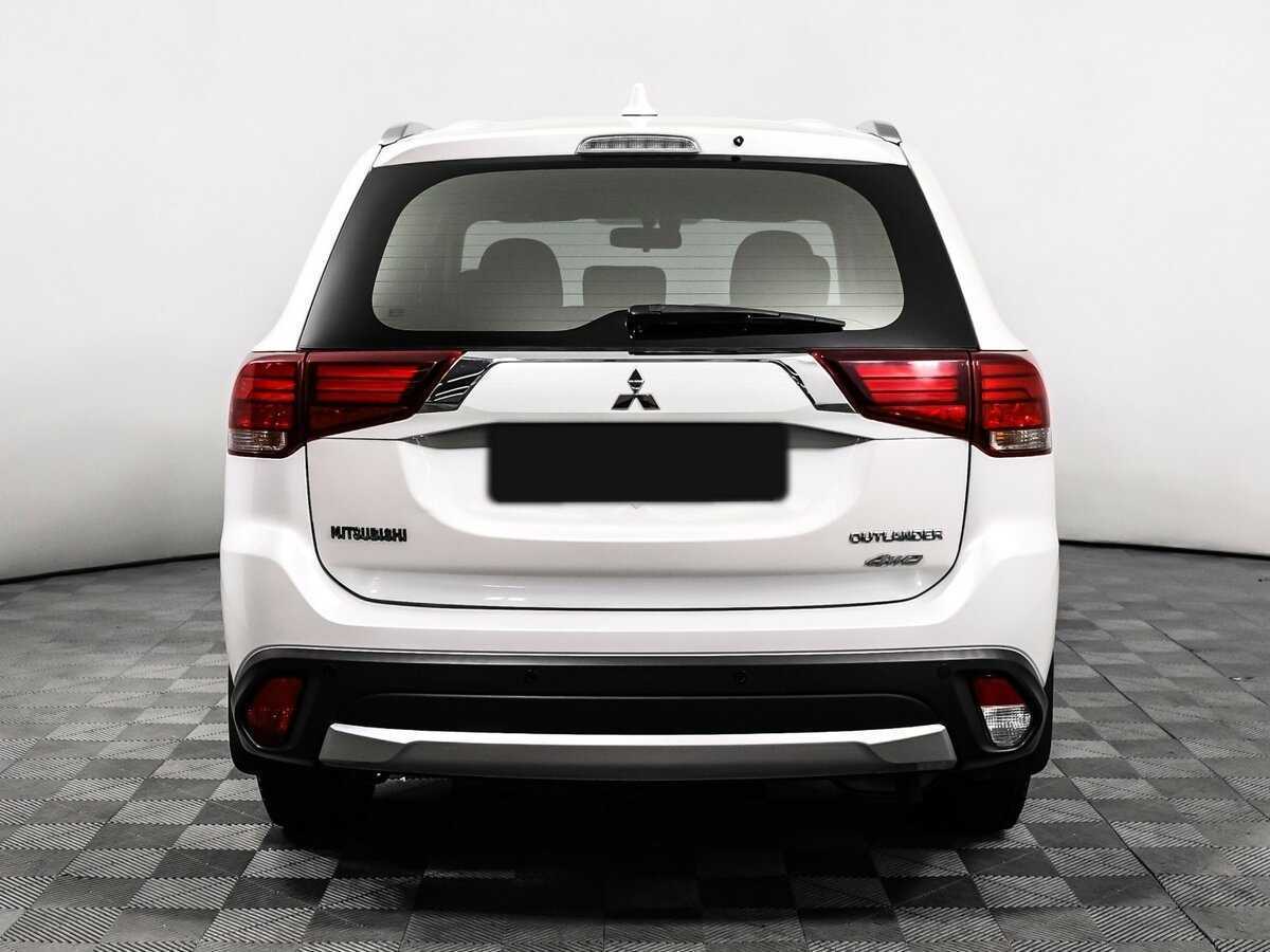 Mitsubishi Outlander 2017 года с пробегом. Фото: #5