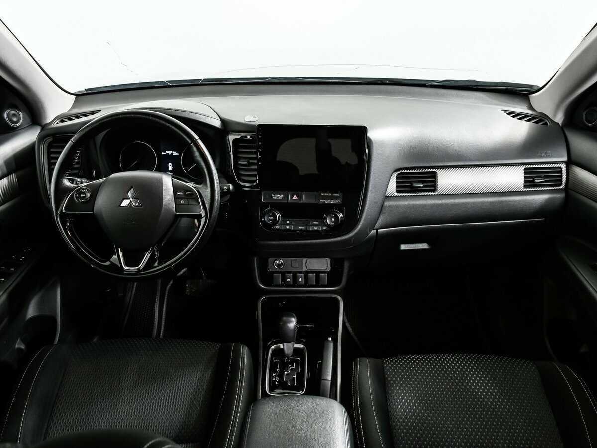Mitsubishi Outlander 2018 года с пробегом. Фото: #10