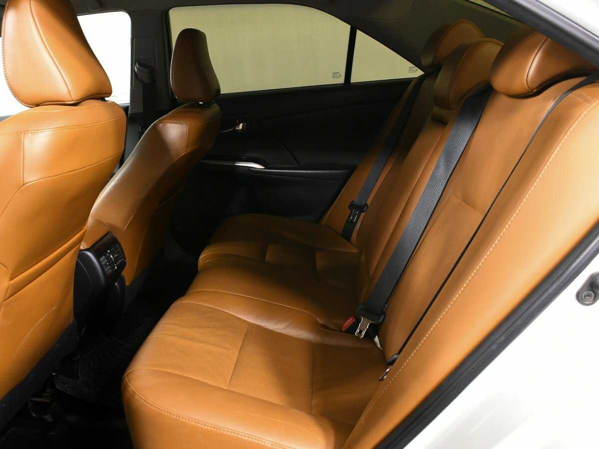 Б/У Тойота Камри 2017 года. Фото: #10