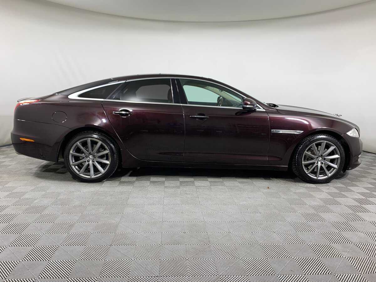 Jaguar XJ 2012 года с пробегом. Фото: #3