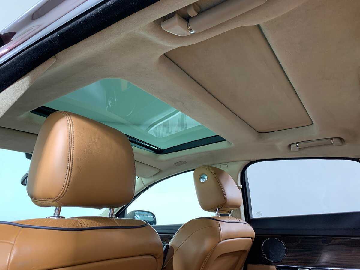 Jaguar XJ 2012 года с пробегом. Фото: #18