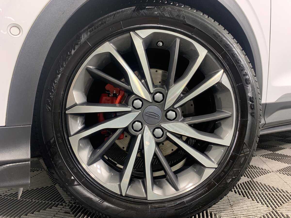 Geely Coolray 2023 года с пробегом. Фото: #9