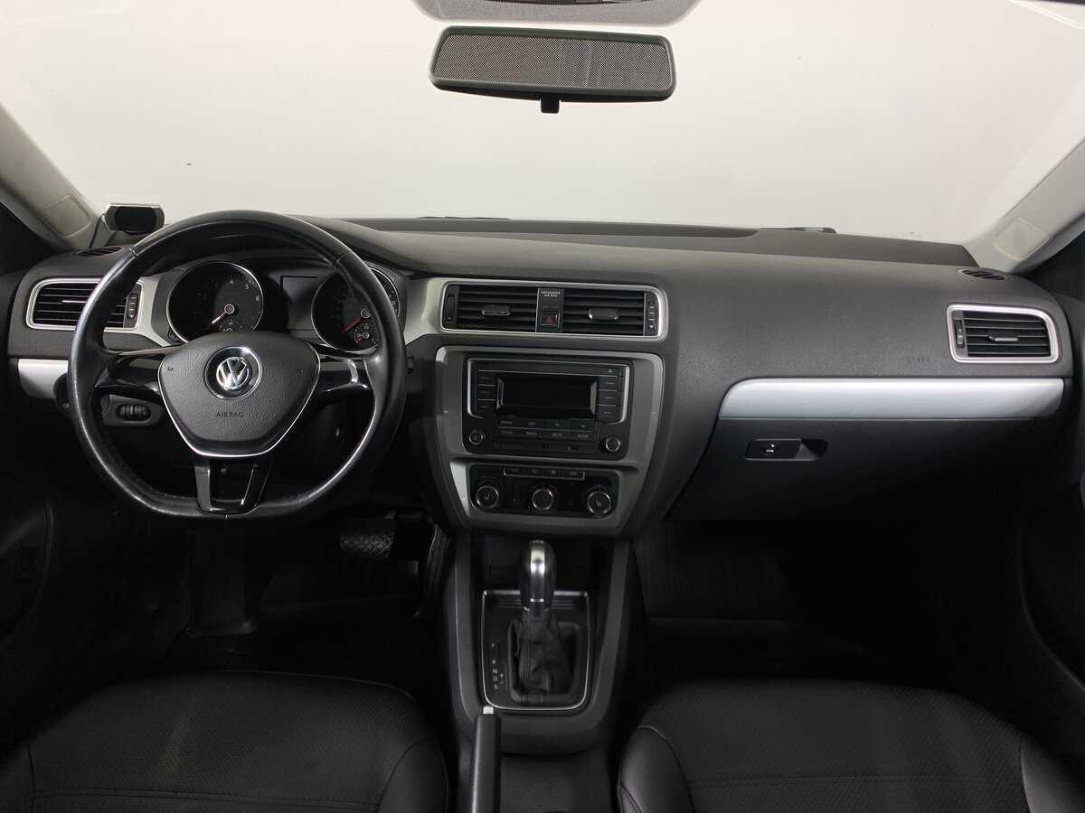 Volkswagen Jetta 2017 года с пробегом. Фото: #11