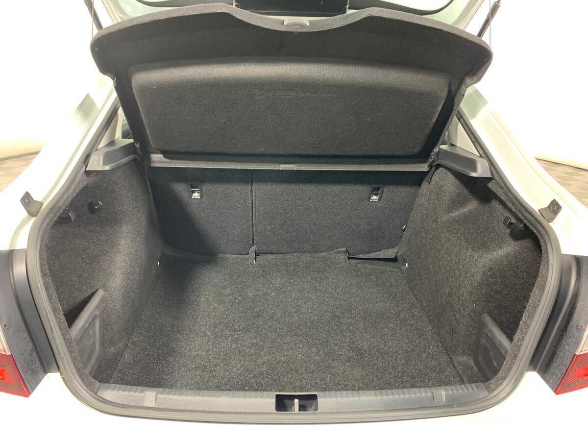 Skoda Rapid 2018 года с пробегом. Фото: #19