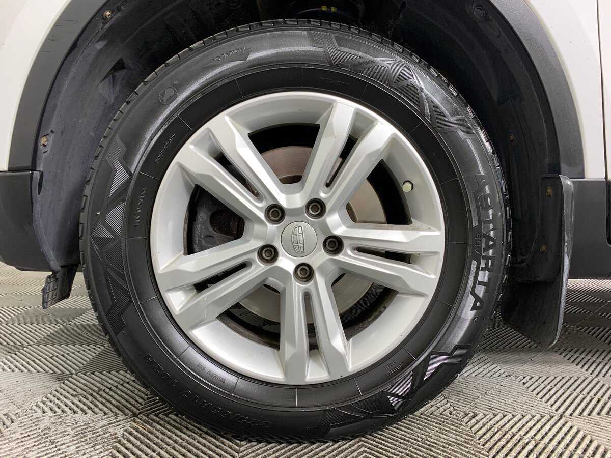 Geely Atlas 2018 года с пробегом. Фото: #8