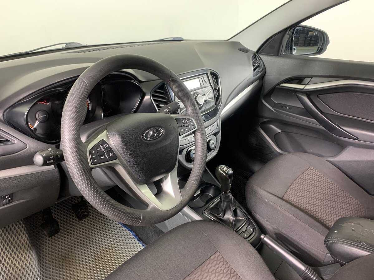 Lada (ВАЗ) Vesta 2019 года с пробегом. Фото: #11