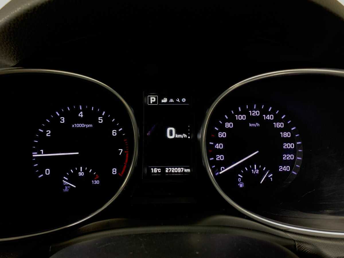 Hyundai Santa Fe 2017 года с пробегом. Фото: #14