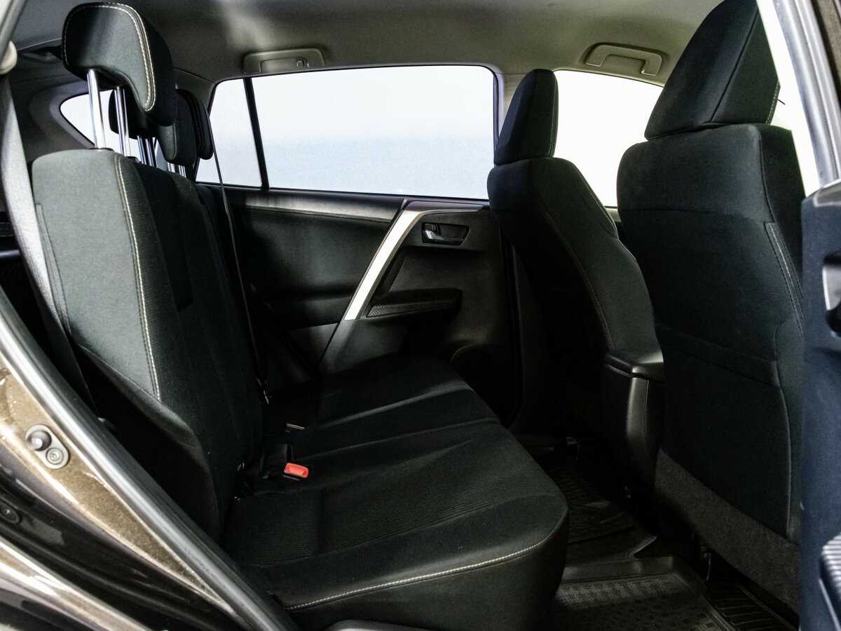Toyota RAV4 2015 года с пробегом. Фото: #13
