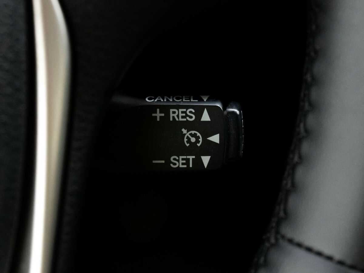 Б/У Тойота Рав4 2015 года. Фото: #15