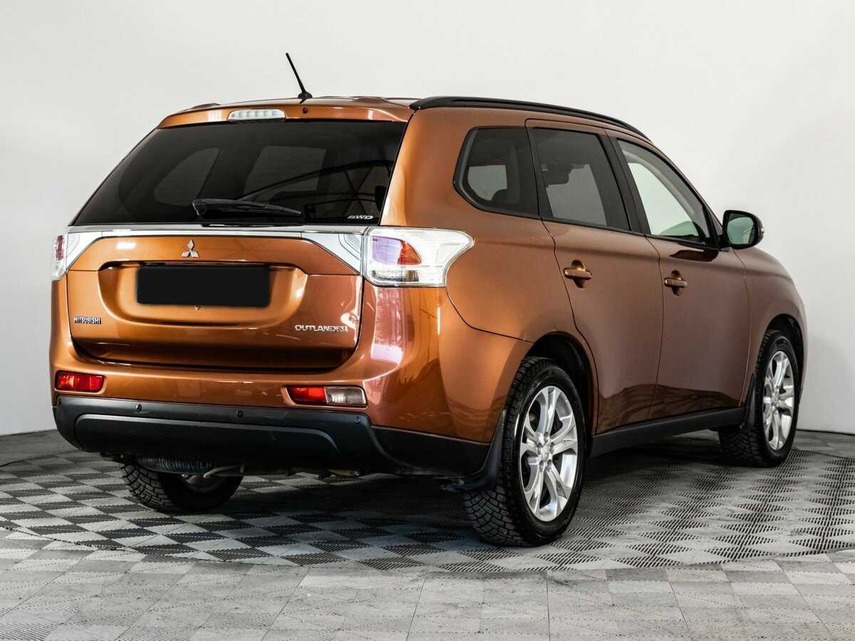 Mitsubishi Outlander 2012 года с пробегом. Фото: #3