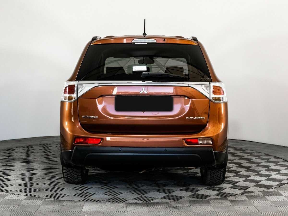 Mitsubishi Outlander 2012 года с пробегом. Фото: #4