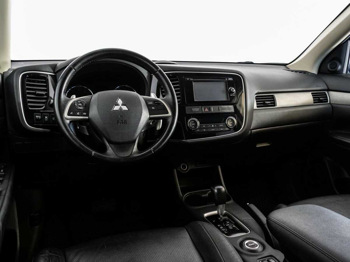 Mitsubishi Outlander 2012 года с пробегом. Фото: #8