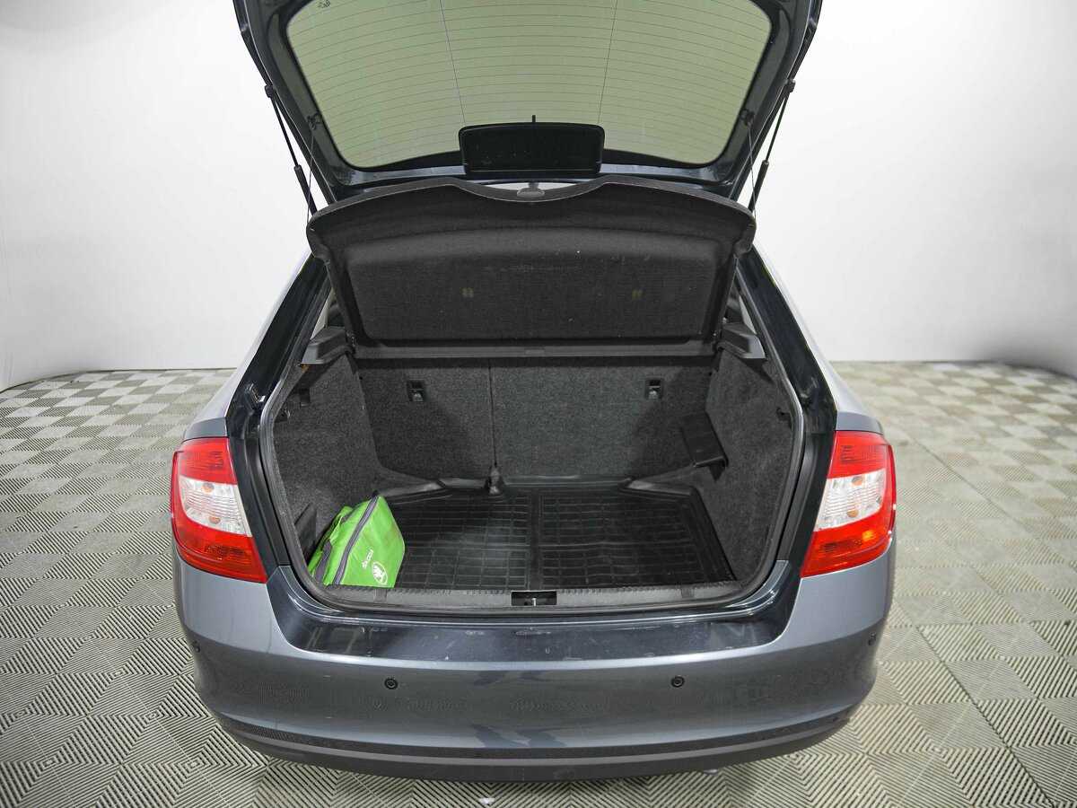 Skoda Rapid 2015 года с пробегом. Фото: #13