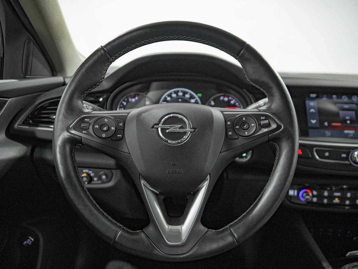 Opel Insignia 2018 года с пробегом. Фото: #8