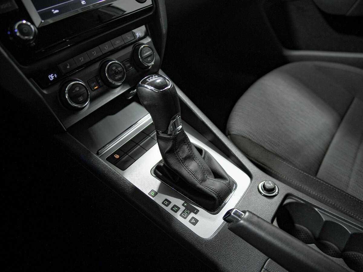Skoda Octavia 2016 года с пробегом. Фото: #9