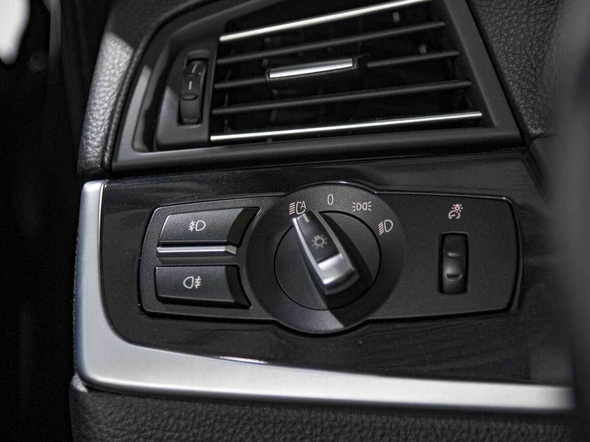 BMW 5 серии 2014 года с пробегом. Фото: #13