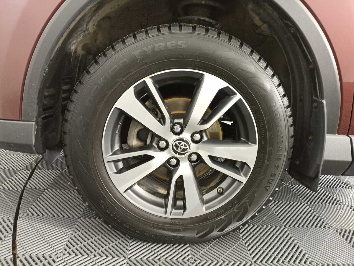 Toyota RAV4 2018 года с пробегом. Фото: #17