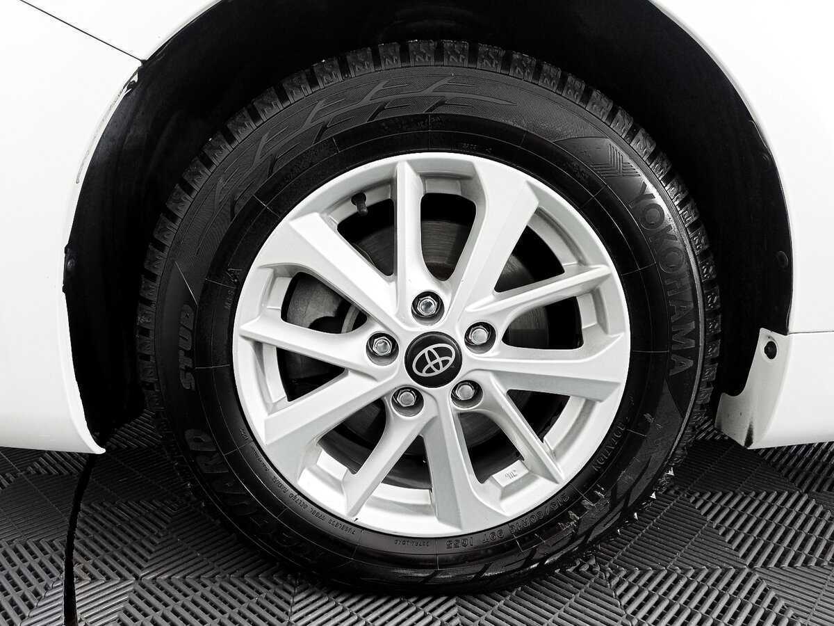 Toyota Camry 2017 года с пробегом. Фото: #17