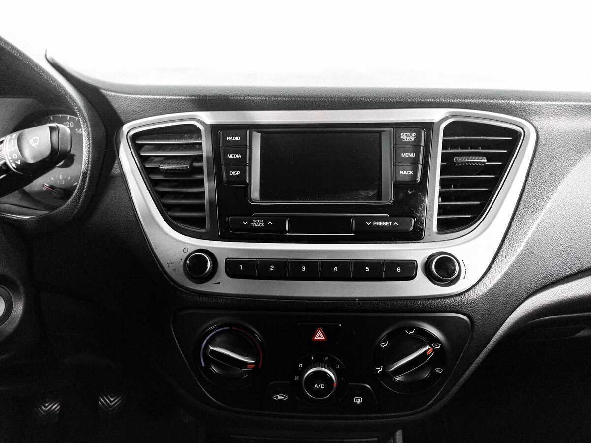 Б/У Хендай Солярис 2018 года. Фото: #12