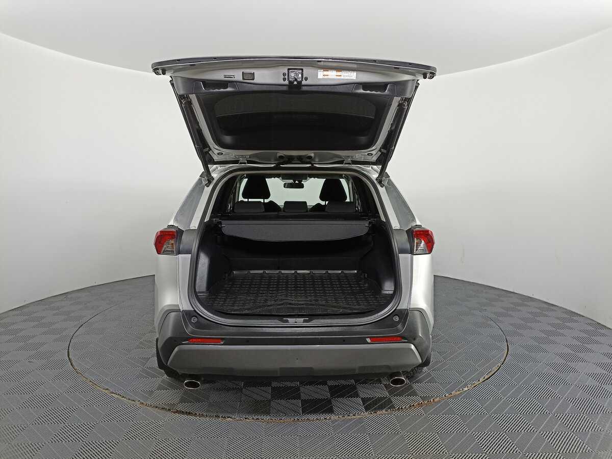 Toyota RAV4 2019 года с пробегом. Фото: #9