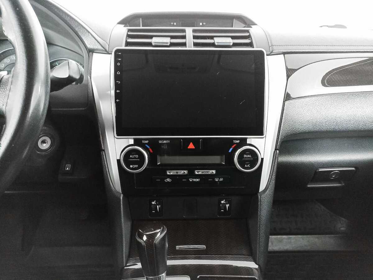 Б/У Тойота Камри 2014 года. Фото: #12