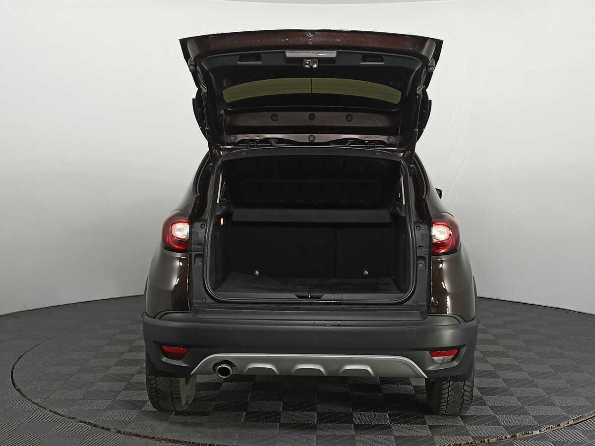 Б/У Рено Каптюр 2018 года. Фото: #9