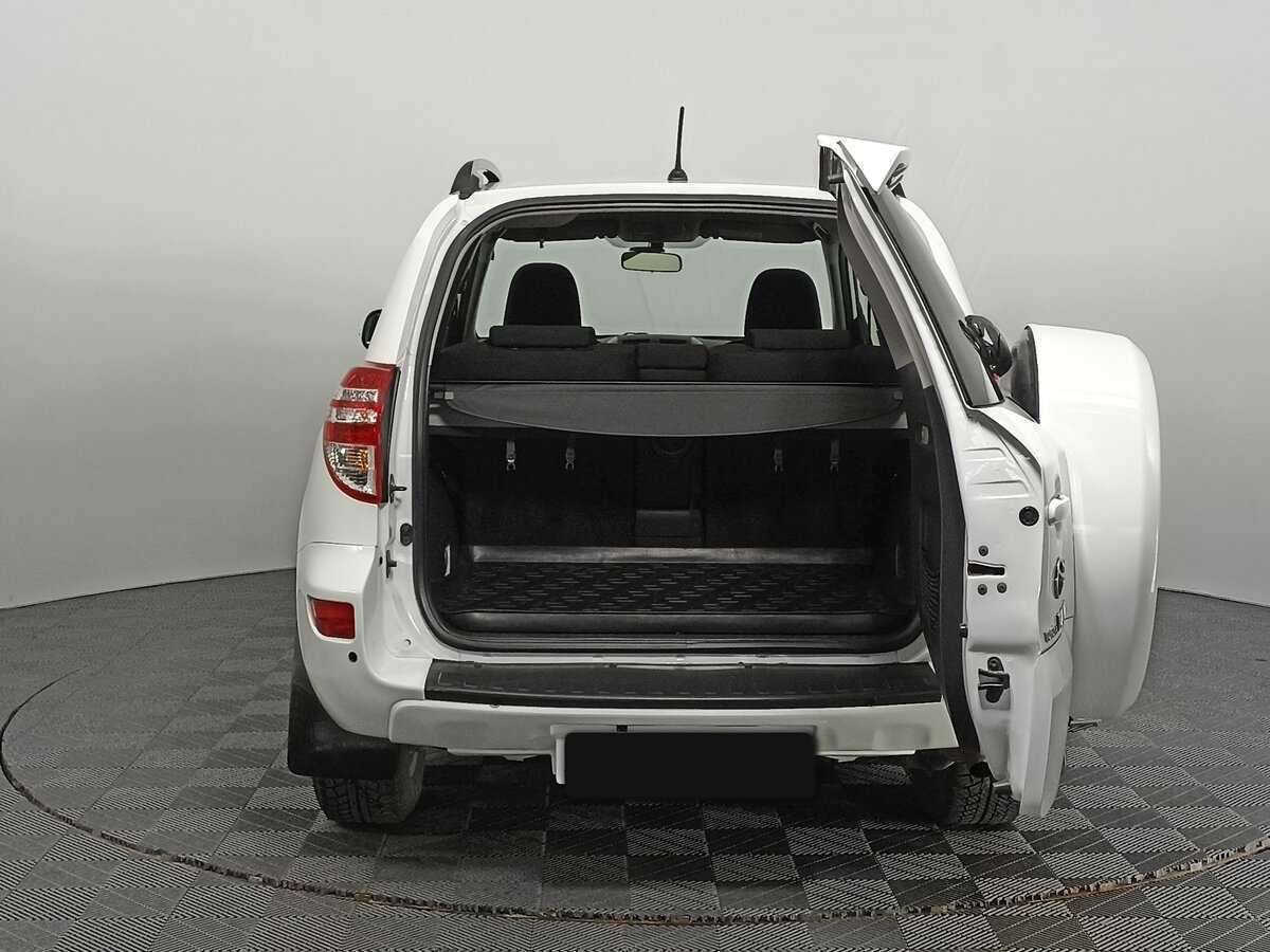 Б/У Тойота Рав4 2012 года. Фото: #7