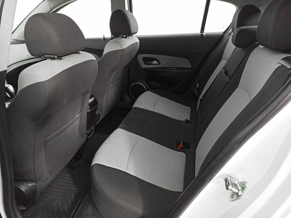 Б/У Шевроле Круз 2012 года. Фото: #11