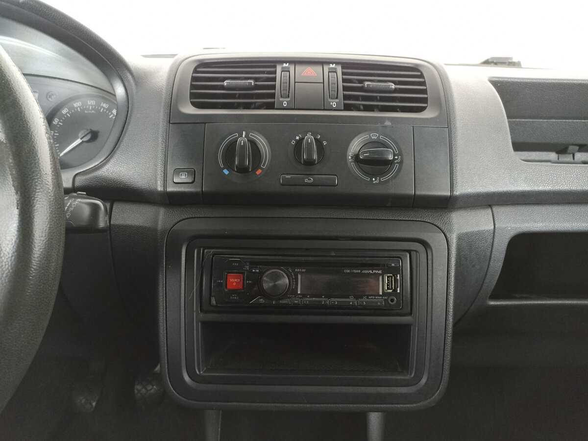 Б/У Шкода Фабия 2013 года. Фото: #14