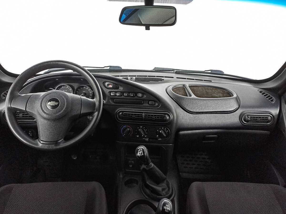 Б/У Шевроле Нива 2017 года. Фото: #11