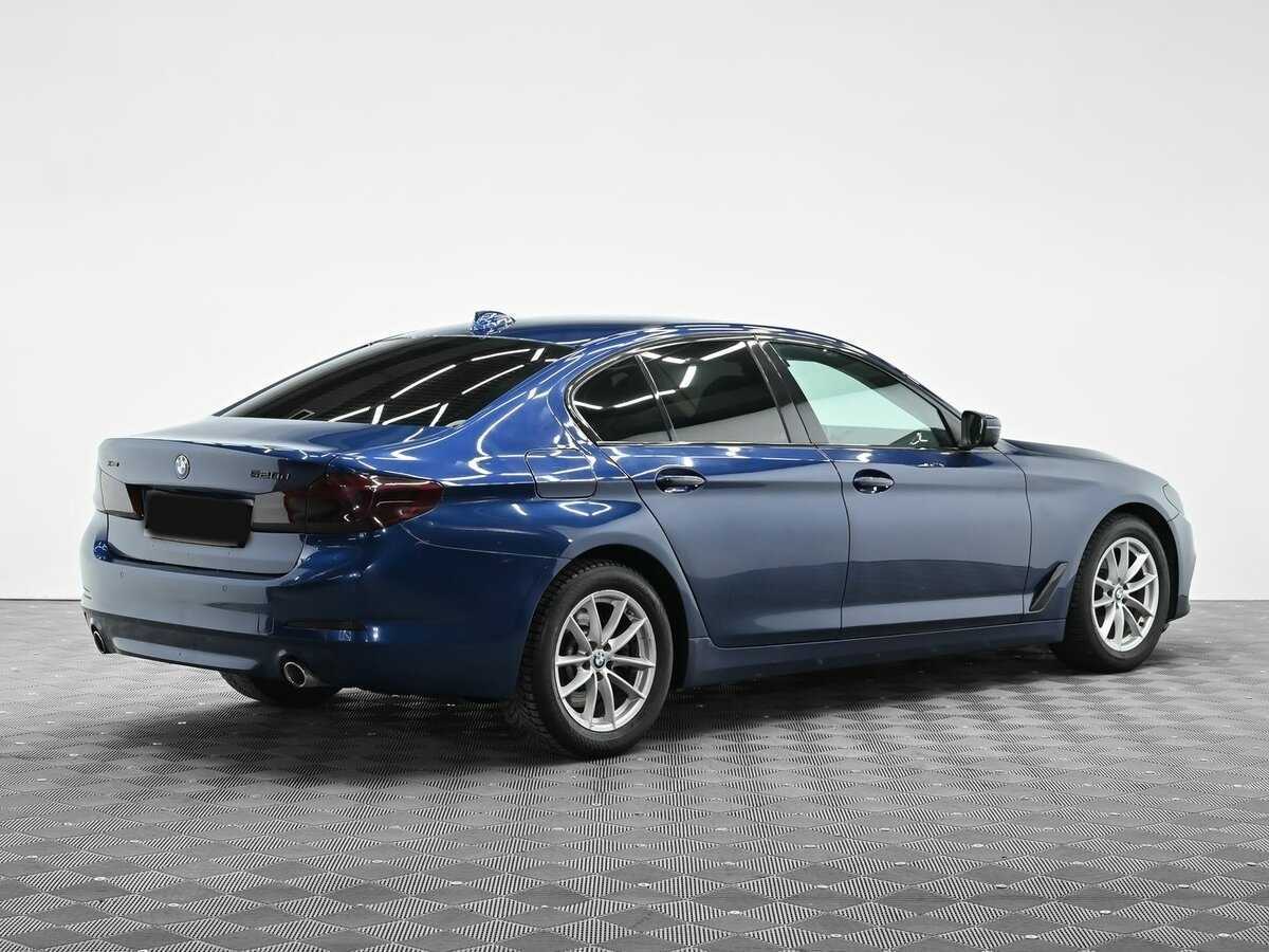 BMW 5 серии 2017 года с пробегом. Фото: #3