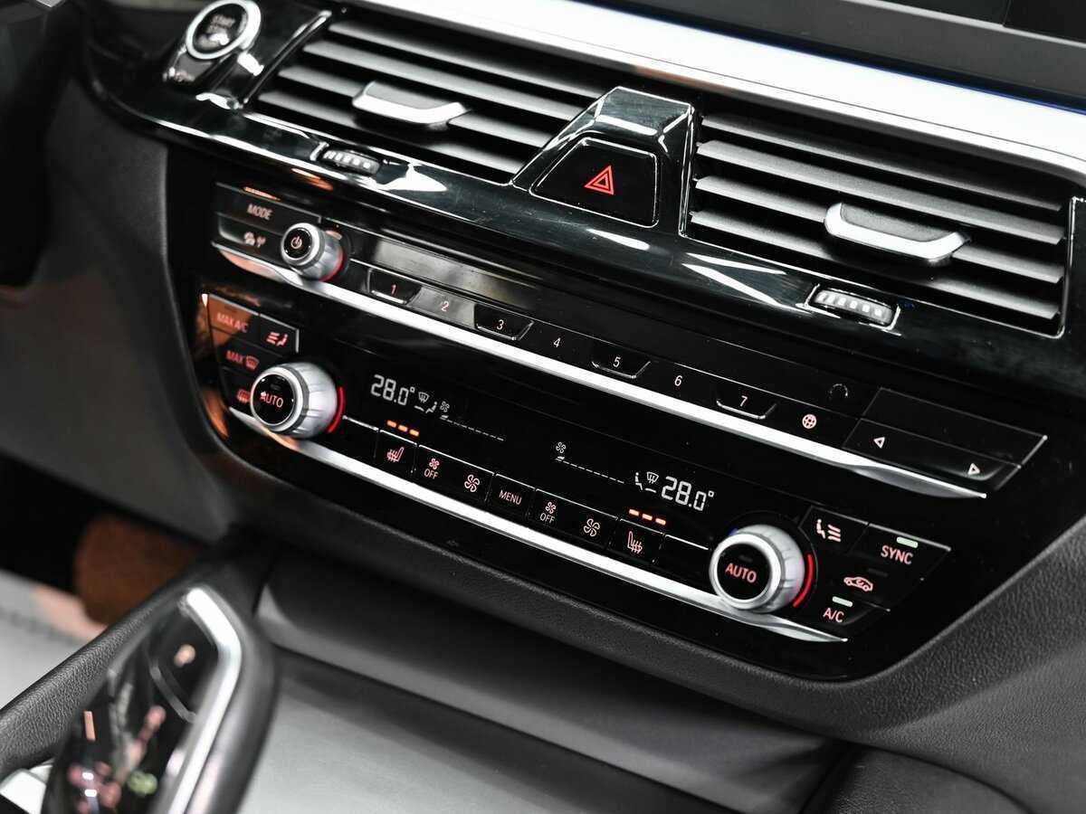 BMW 5 серии 2017 года с пробегом. Фото: #10