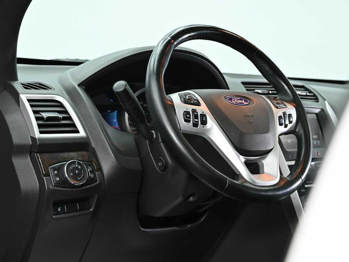 Ford Explorer 2012 года с пробегом. Фото: #8