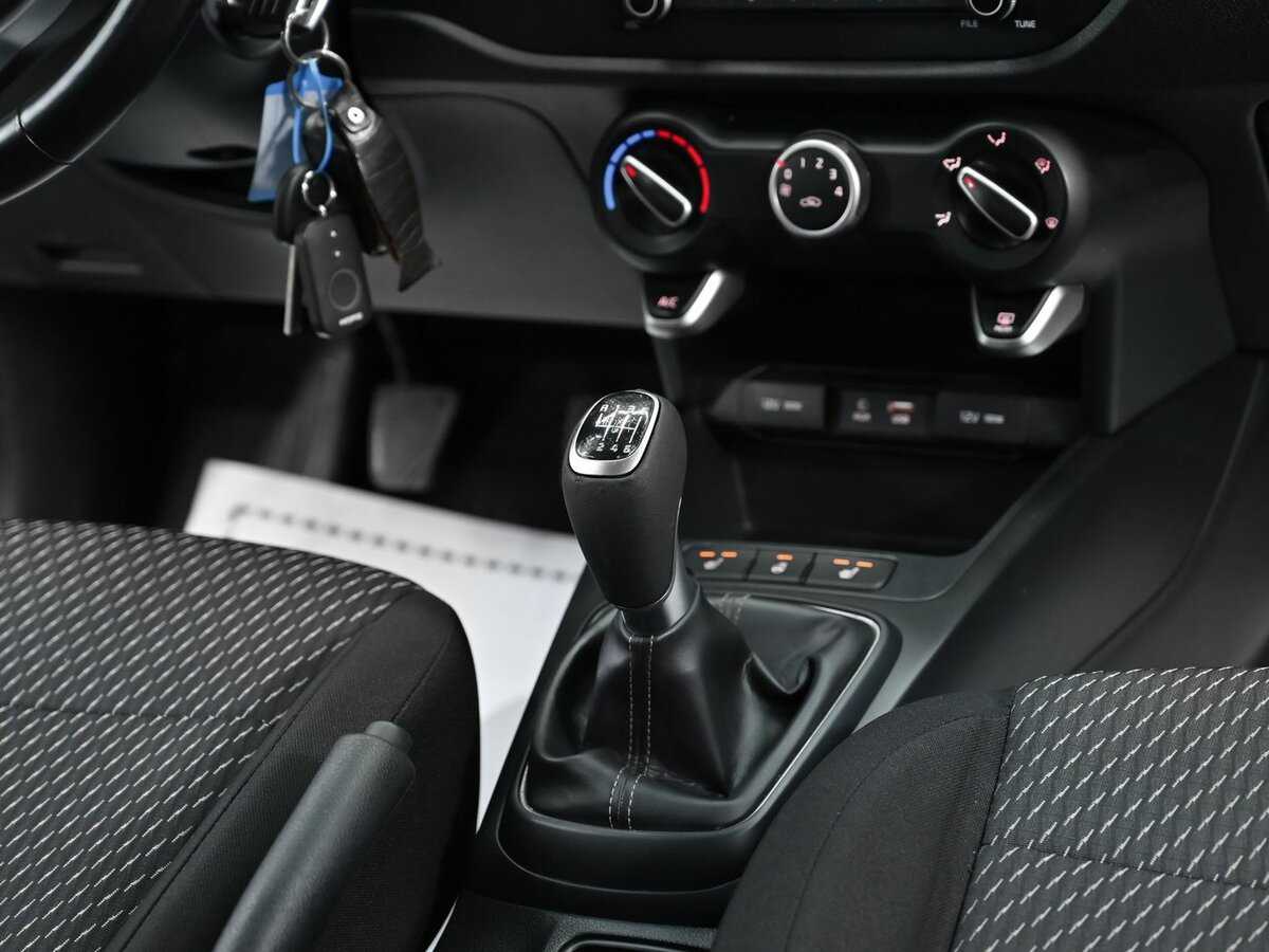 Б/У Киа Рио 2018 года. Фото: #9