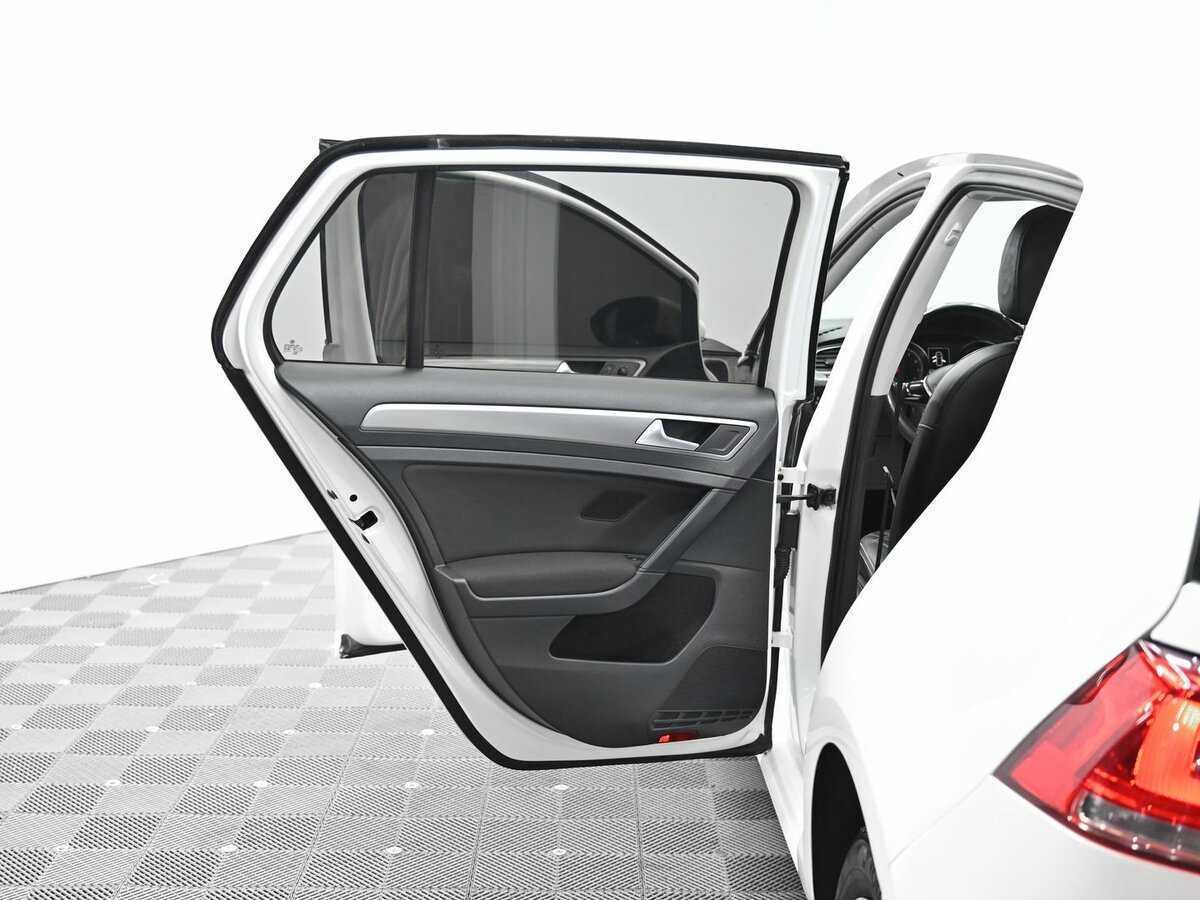 Б/У Фольксваген Гольф 2013 года. Фото: #14