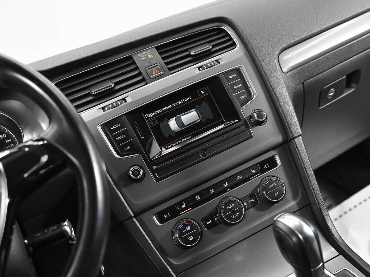 Б/У Фольксваген Гольф 2013 года. Фото: #9