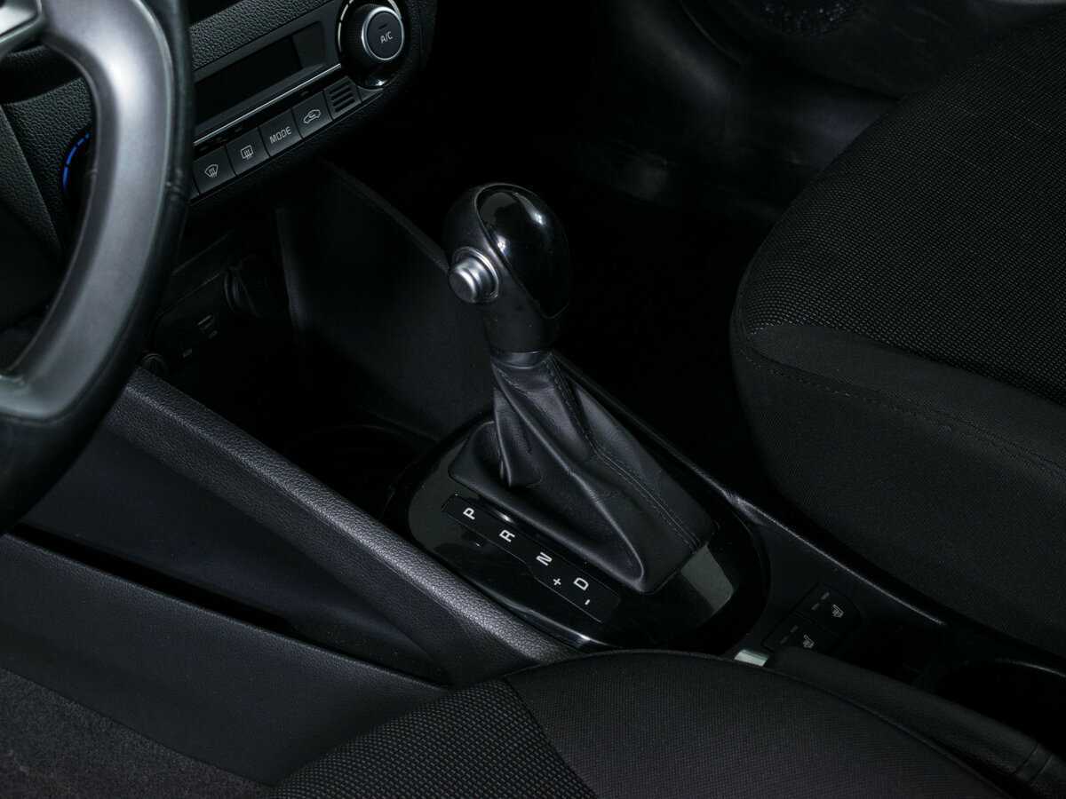 Б/У Киа Рио 2016 года. Фото: #13