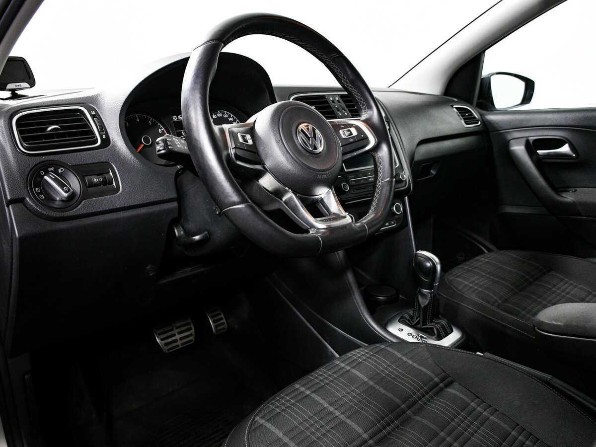 Б/У Фольксваген Поло 2017 года. Фото: #9